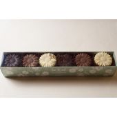 Caja con 42 Flores Chocolate Blanco  La chocolaterie 250Gr