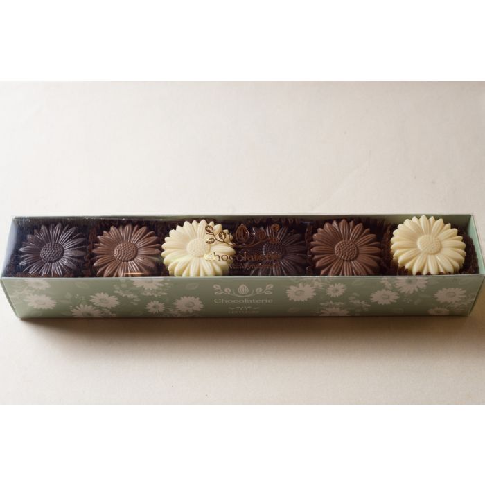 Caja con 42 Flores Chocolate Semi amargo  La Chocolaterie 250Gr